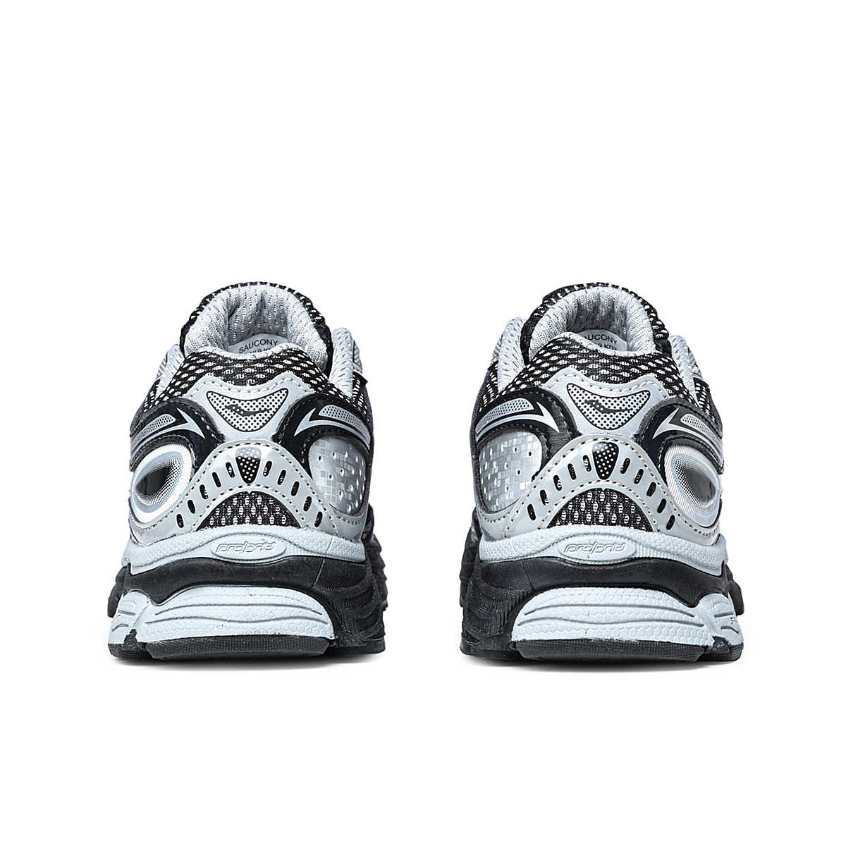 SAUCONY_OMNI9KDZ_SY225A01_SILVER.BLACK_ANGLE4.jpg
